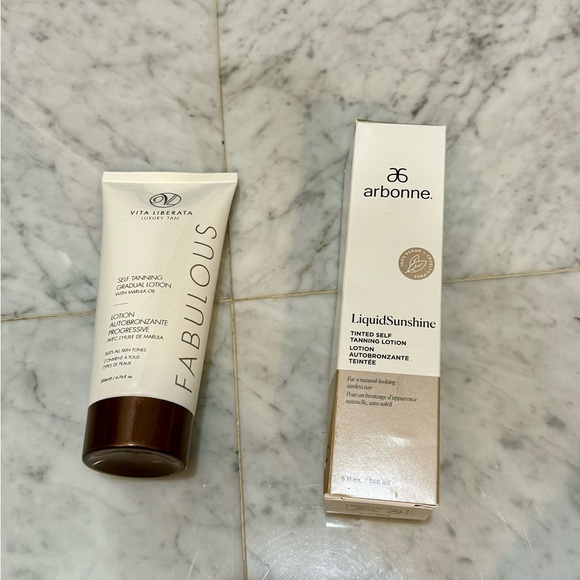 Arbonne Liquid Sunshine Tinted Self Tanning Lotion - Natural Looking Tan - Picture 2 of 3